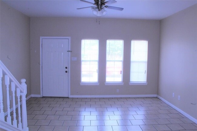 Photo - 1616 Avenue N