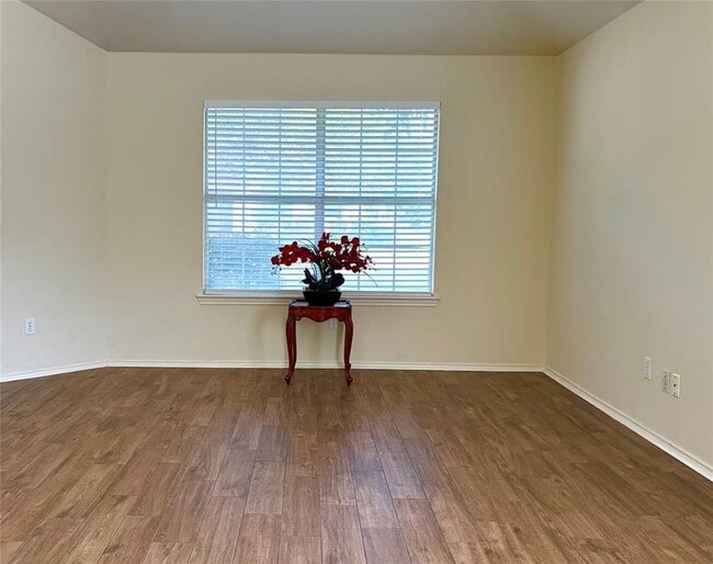 Photo - 2325 Clover Ridge Dr