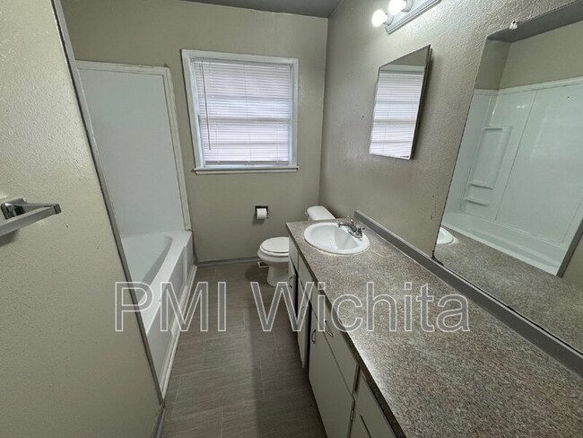 Photo - 2751 N Vassar Ave