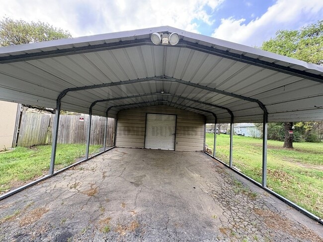 Photo - Cozy 3 Bed 1 Bath house