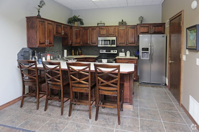 Community Room - Cottonwood Apartment Homes