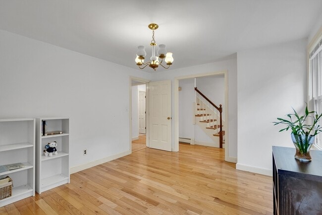 Photo - 32 Dewey Rd