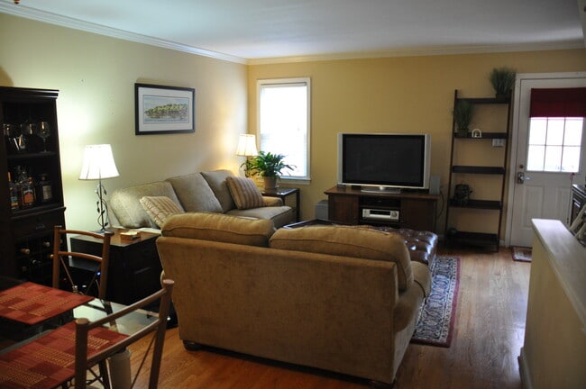 Comedor/Sala de estar - antiguo - 1181 N Vernon St Casa Adosada