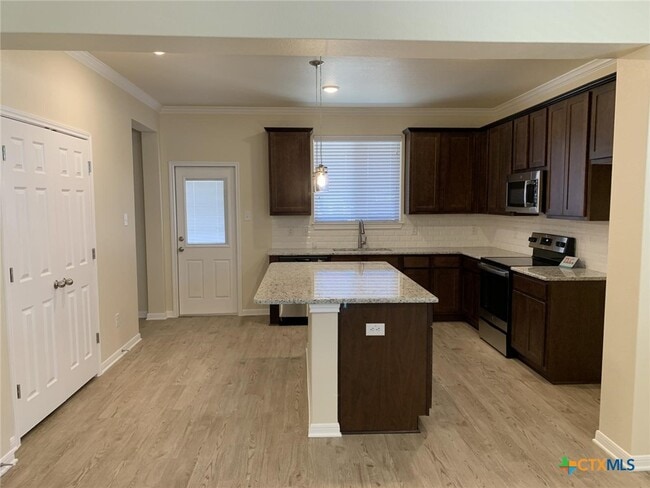 Photo - 612 Ripplewood Dr