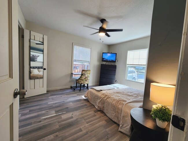 Photo - 1402 Harlandale Ave