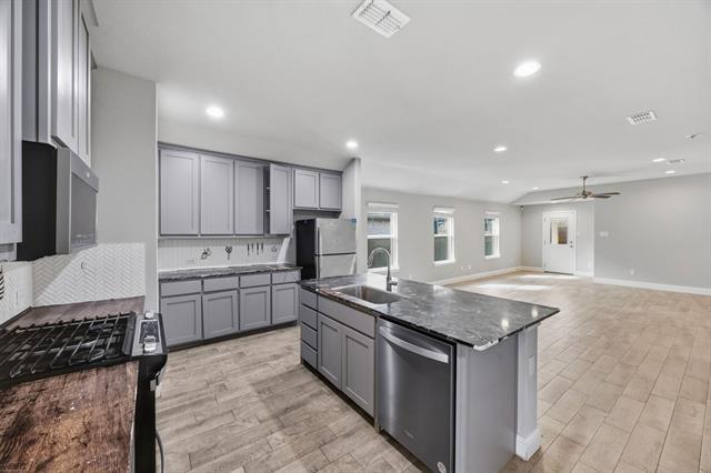 Photo - 2008 Apalis Dr