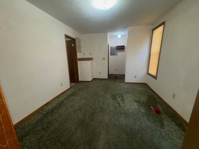 Photo - 822 W 8th St Unit #2