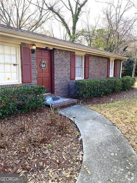 Building Photo - 1005 Eastview Cir NE Rental