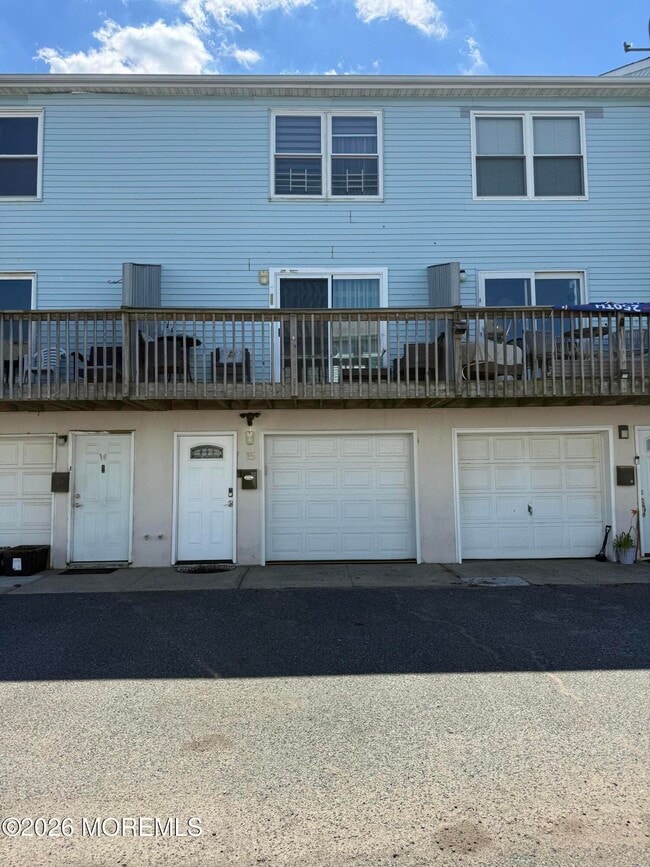 Photo - 15 Beachway Ave