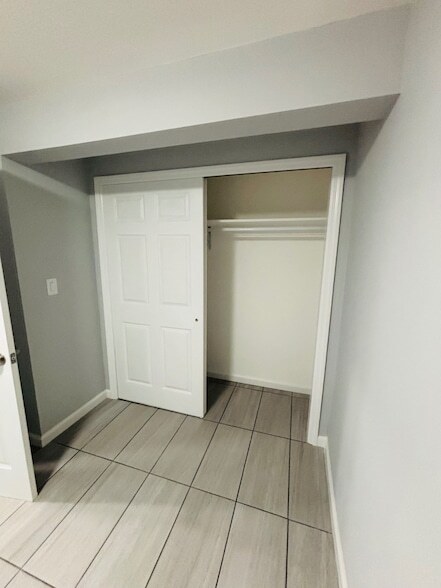 Photo - 75 McLoughlin St