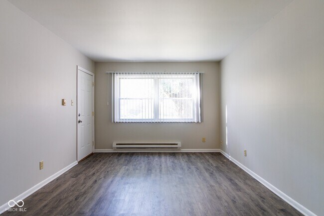 Photo - 5915 Devington Rd Unidad 9