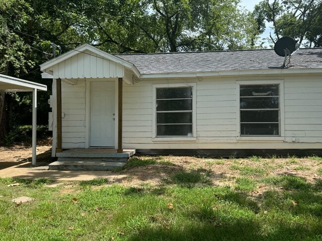 Photo - 560 Athens St