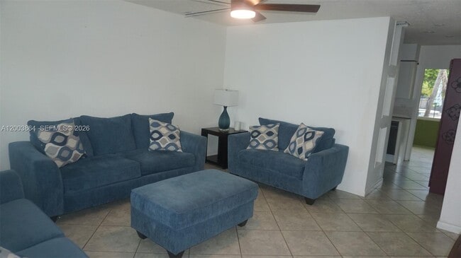 Photo - 853 NE 37th St Unit 853