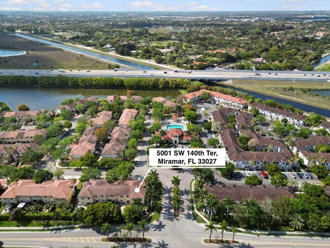 Photo - 5001 SW 140th Terrace