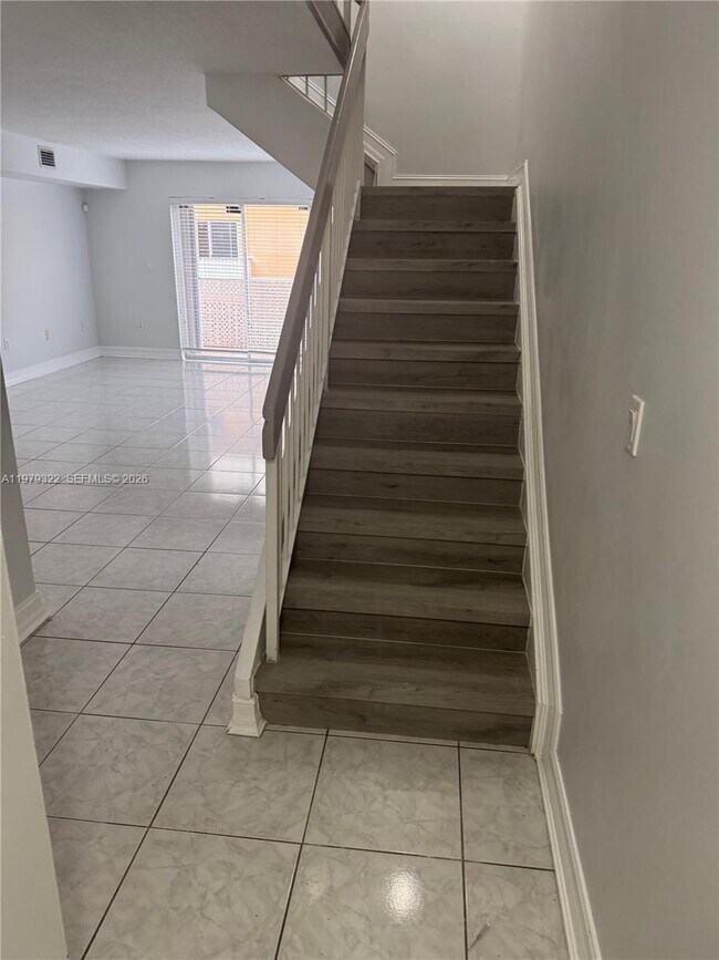 Photo - 14909 SW 80th St