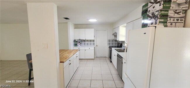 Photo - 1005 E Jasmine Rd