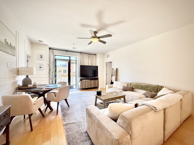 Photo - 444 N Central Ave