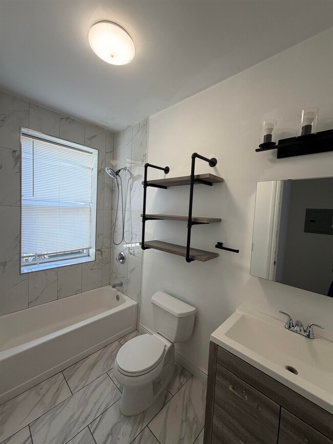 Photo - 80 71st St Unit 2