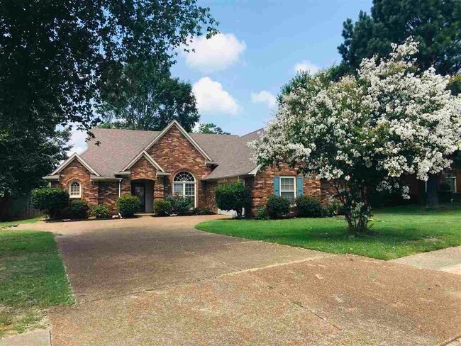 Photo - 479 Sanga Cir W