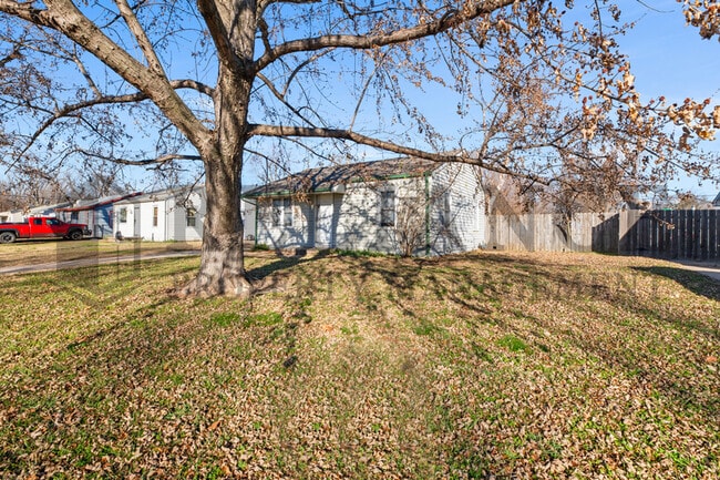 Photo - 224 Grover Ave