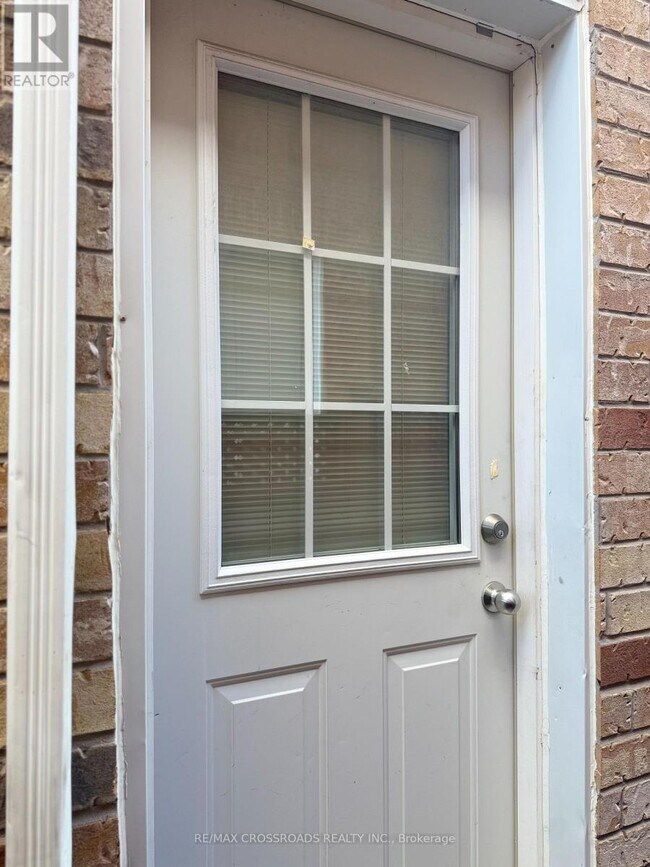 Photo - 81 Trumpeter St