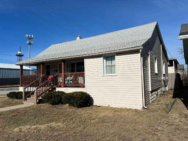 Photo - 403 Kenwood St