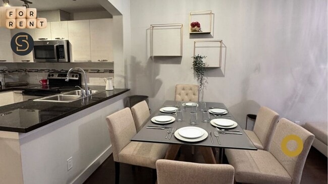 Building Photo - 7428 Byrnepark Walk Unit 202