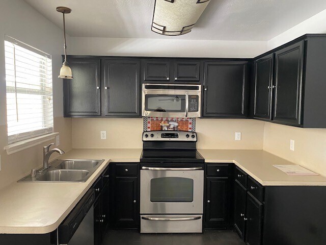 Photo - 18911 Brownstone Mills Dr