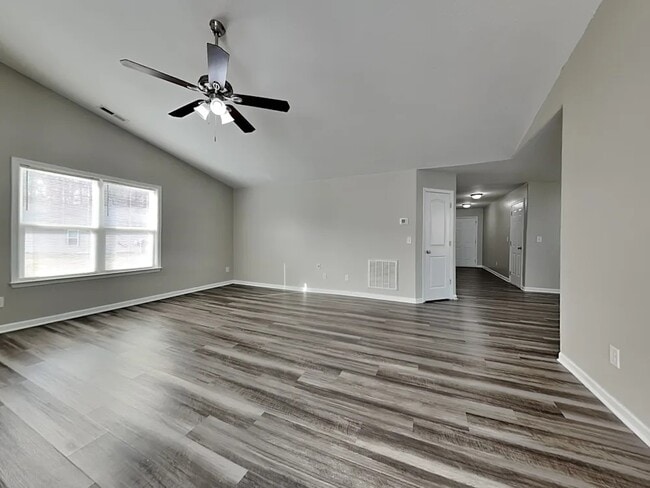 Photo - 108 Sampson Ct