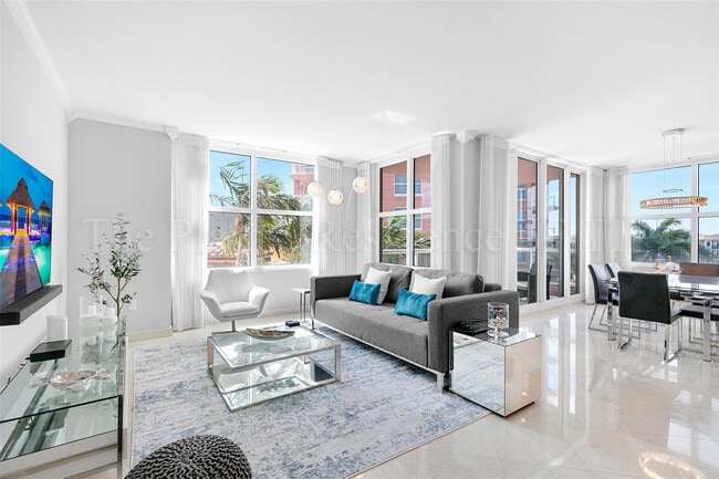 Building Photo - 2110 N Ocean Blvd Unit 6F