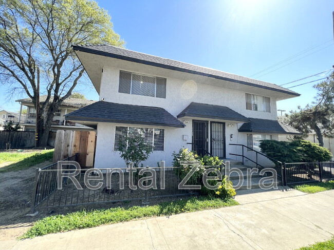 Photo - 1728 I St Condo