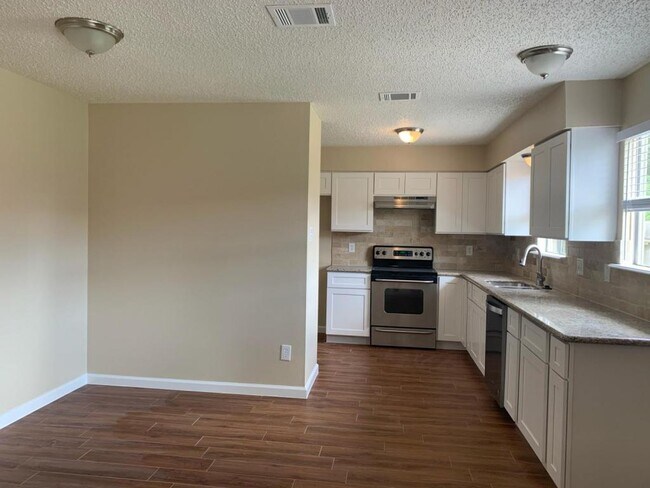 Photo - 22610 Leedstown Ln