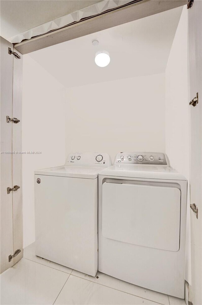 Photo - 2602 E Hallandale Beach Blvd Unit # T1201