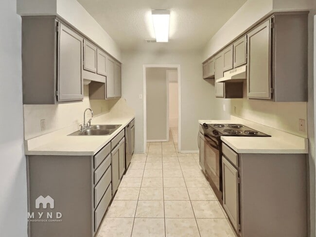 Photo - 303 N Eastern St