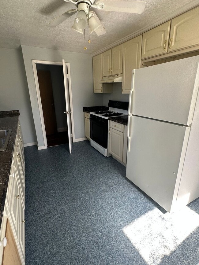 Photo - 3bd Single Broadway/E. 55th St. Cash Pay/Section 8