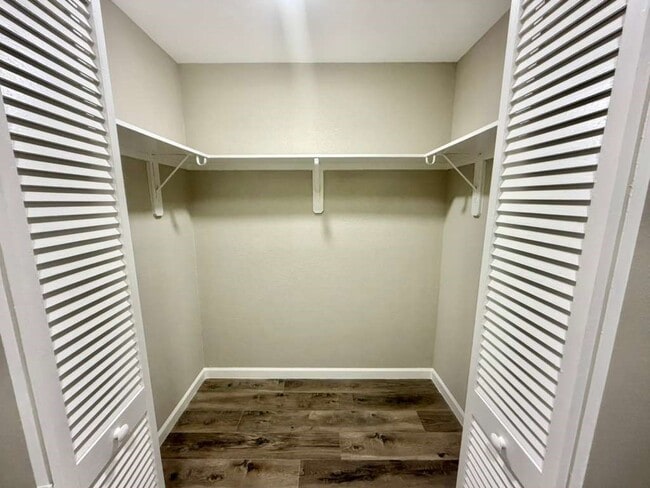 Building Photo - 5050 Ambassador Way Unit 212