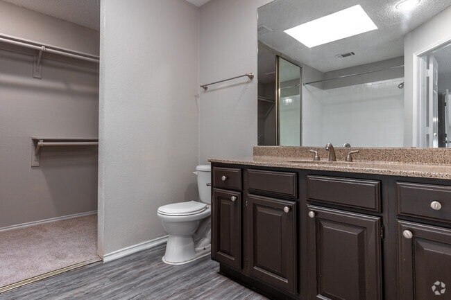 2BR, 2.5BA - 1,297SF - Park Place Apartments