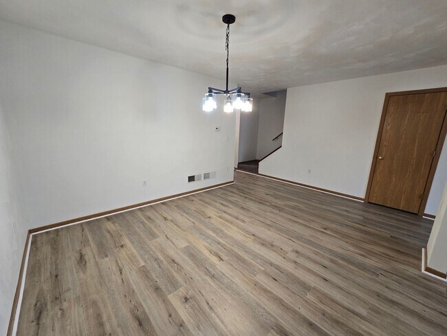 Photo - Large 2 Bedroom Townhouse - Burrell School District - Next to Hill Crest Country Club