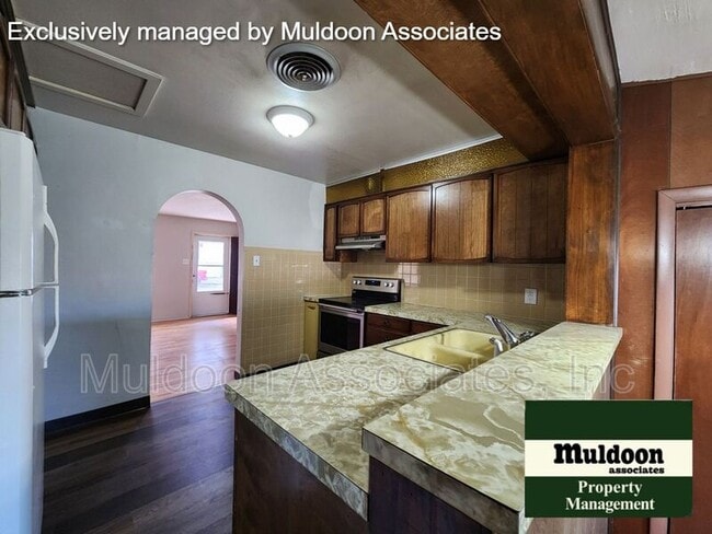 Photo - 1724 Cypress St