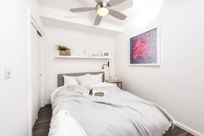 Photo - The Hawthorne Apts