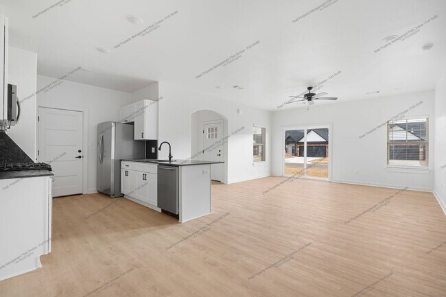 8809 Bainbridge Ct