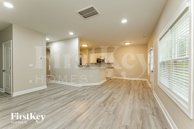 Photo - 2121 Ledford Rd