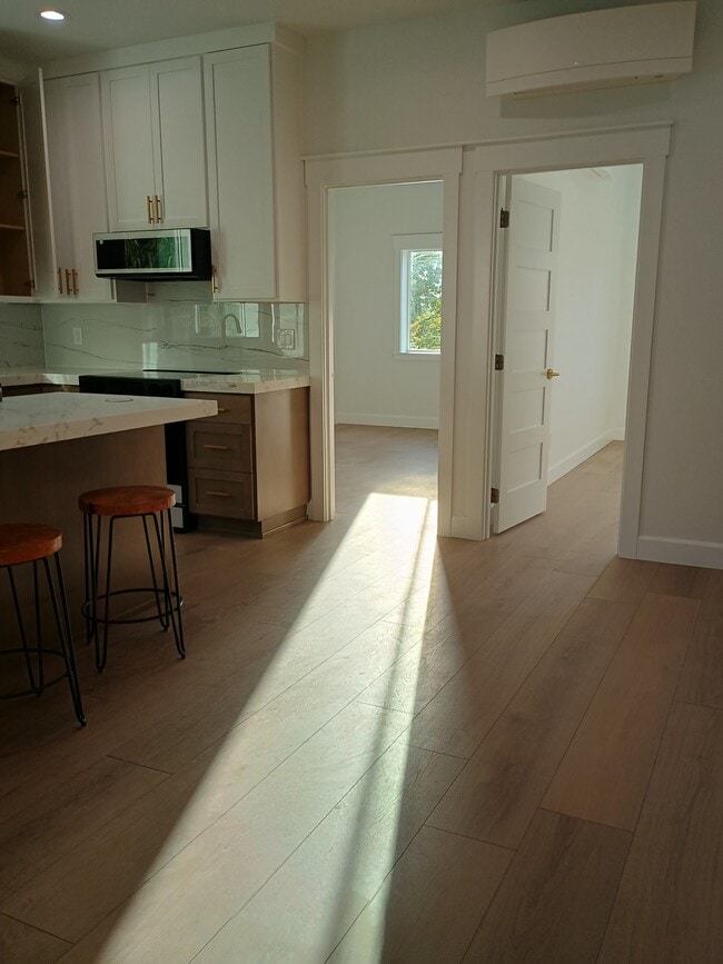 Photo - 1815 G St Unit A