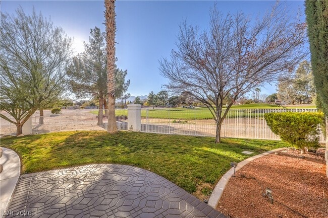 Photo - 5152 Forest Oaks Dr