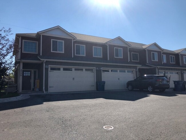 Photo - MOVE IN TODAY Beautiful 3 Bedroom 2 Bathroom Condo