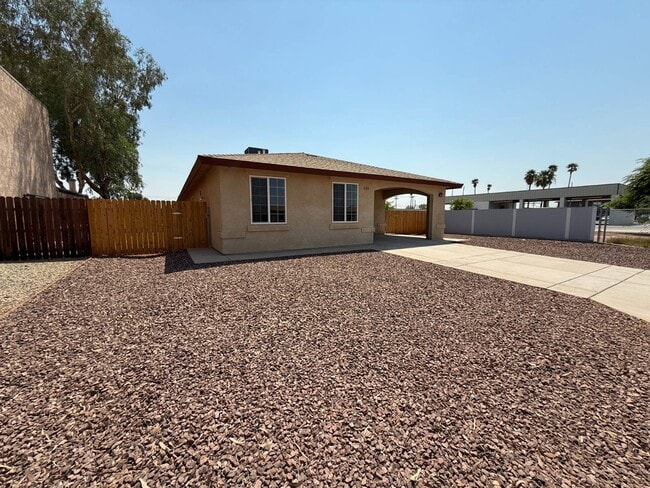 Photo - 520 Figueroa Ave