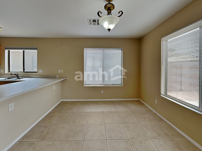 Photo - 10614 W Monte Vista Rd