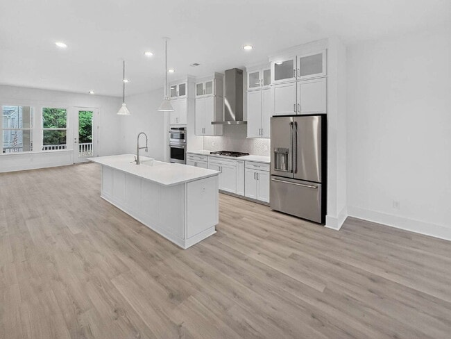 Building Photo - Brand-New 4BR/3.5BA Luxury Townhouse, Unfurnished | The Marshes at Daniel Island Park | Pool comi...