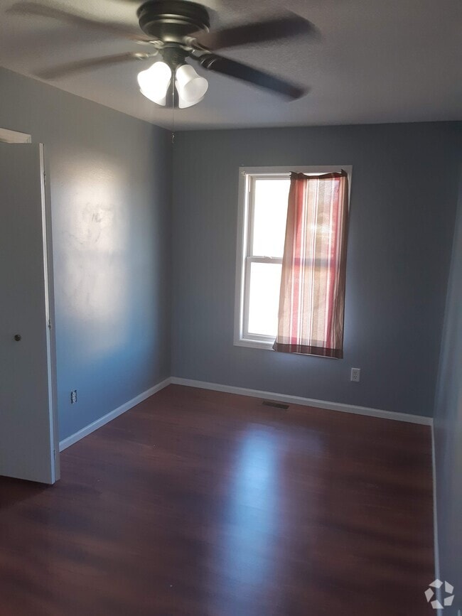 Building Photo - 6205 Brown St Rental