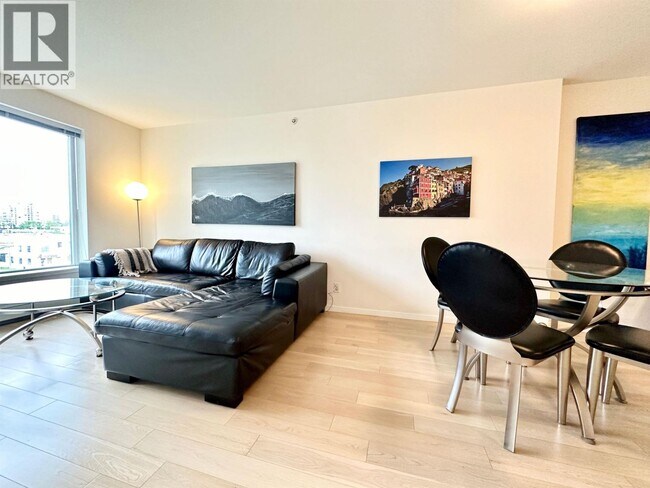 1887 Crowe St Unit 605